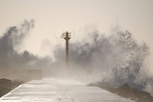 台風　高波